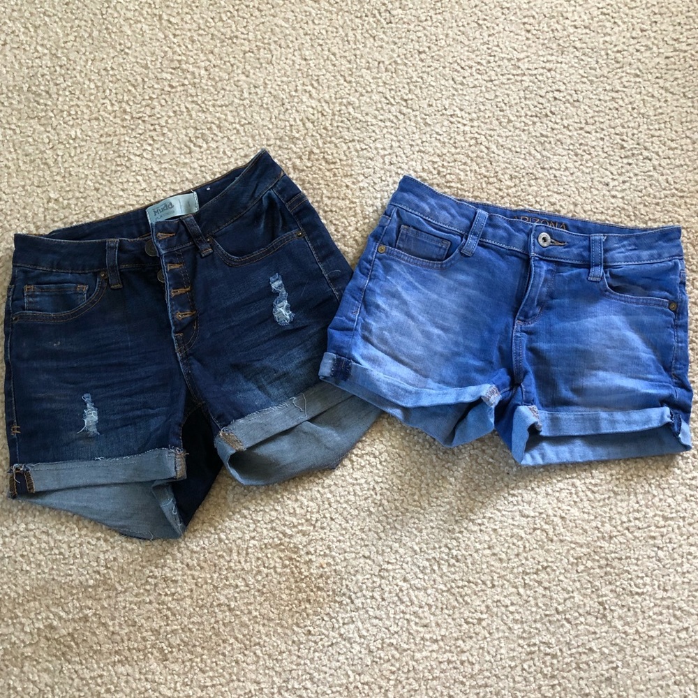 Arizona and Mudd shorts